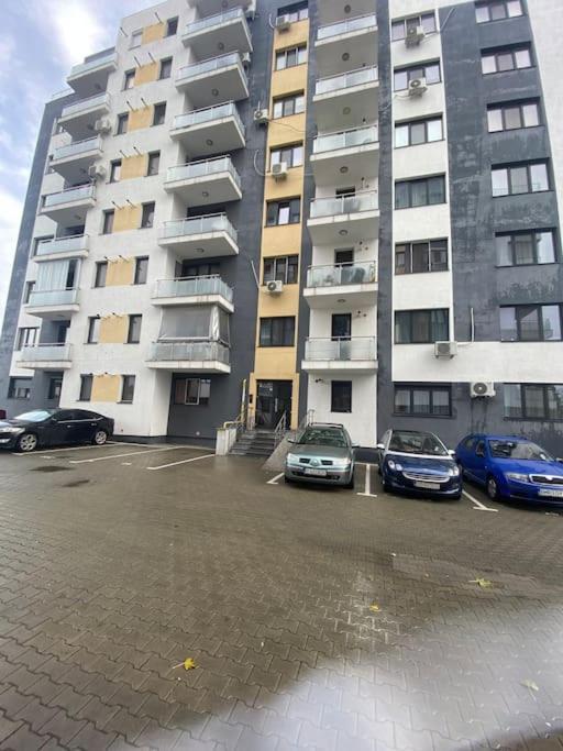 Cozy Studio 10 Min Away From Th Center Of The City Boekarest Buitenkant foto