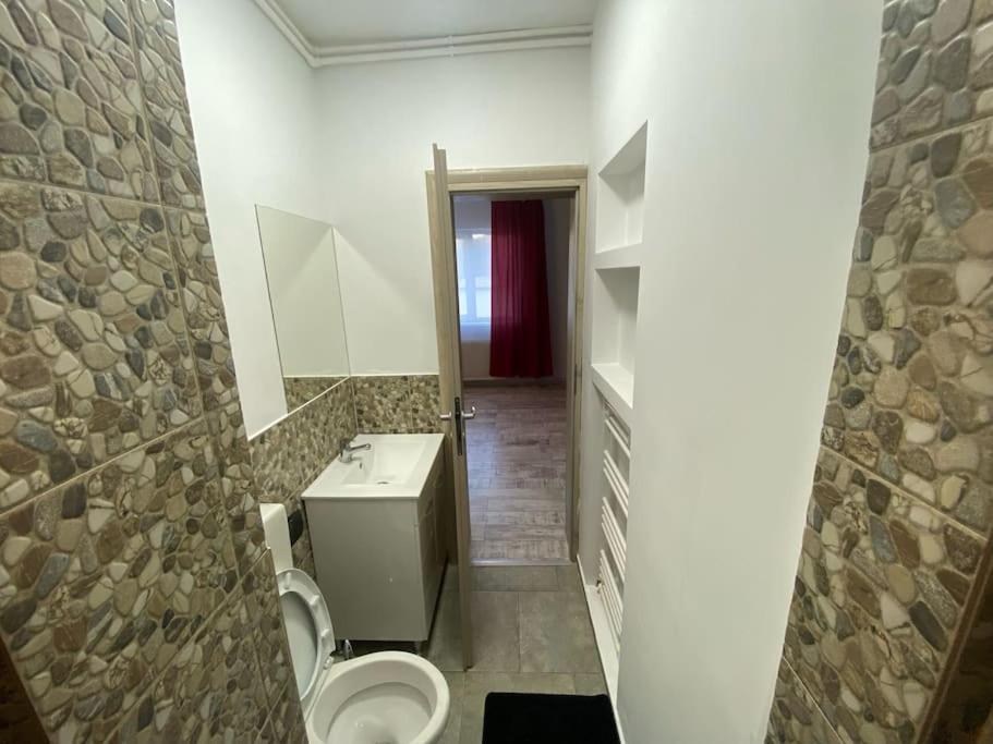 Cozy Studio 10 Min Away From Th Center Of The City Boekarest Buitenkant foto