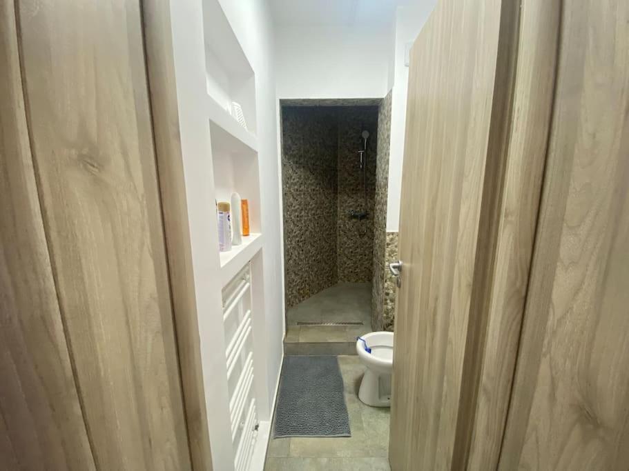 Cozy Studio 10 Min Away From Th Center Of The City Boekarest Buitenkant foto