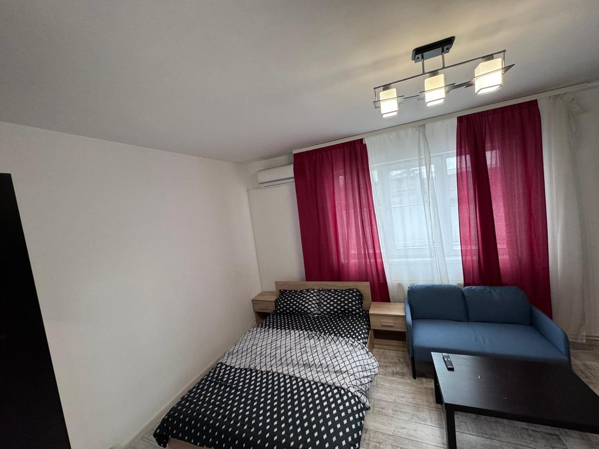 Cozy Studio 10 Min Away From Th Center Of The City Boekarest Buitenkant foto